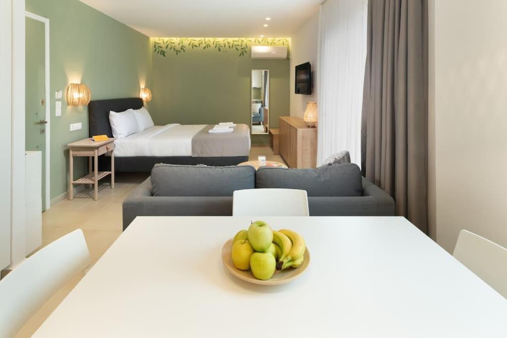 Olive Tree Home - Στούντιο Με Θέα Στο Κέντρο Agios Nikolaos Esterno foto